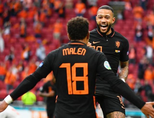 但多特的防 但多特的防