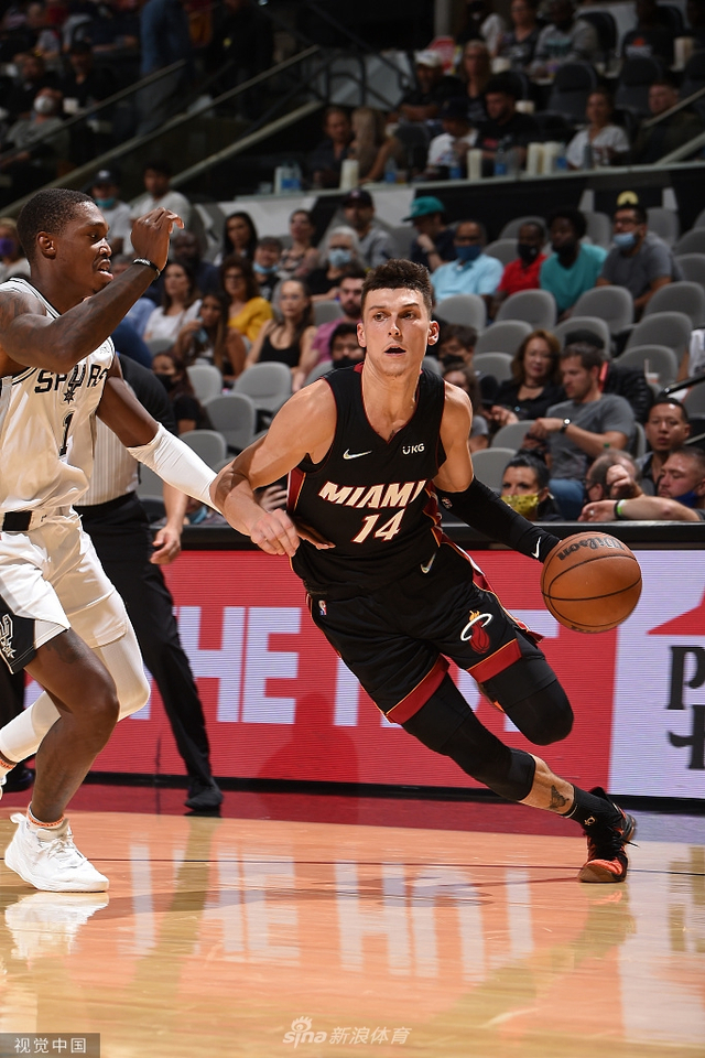 蓝黑军团依 蓝黑军团依