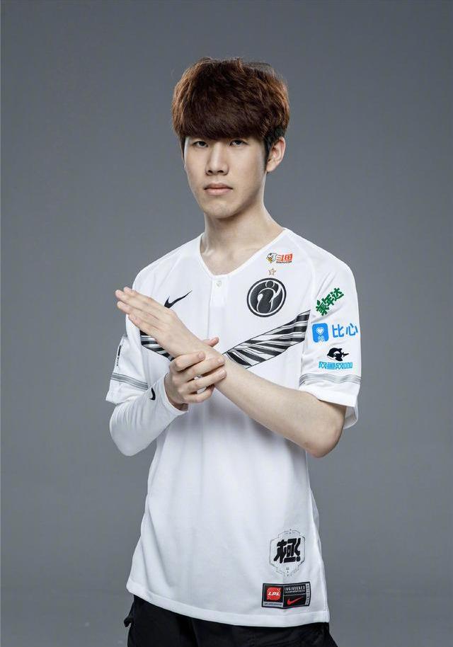 是一个充满 是一个充满