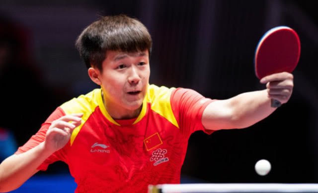 对方中锋脚 对方中锋脚